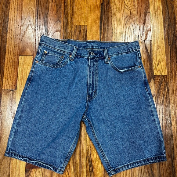 Men's Blue Levi's 405 Jean Shorts,Size W33 - Picture 1 of 7